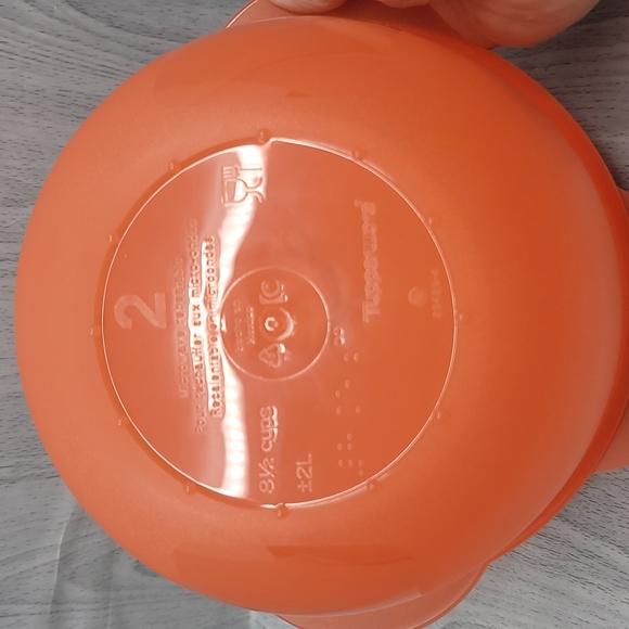 Tupperware Crystalwave Plus 2L  New - Picture 3 of 6